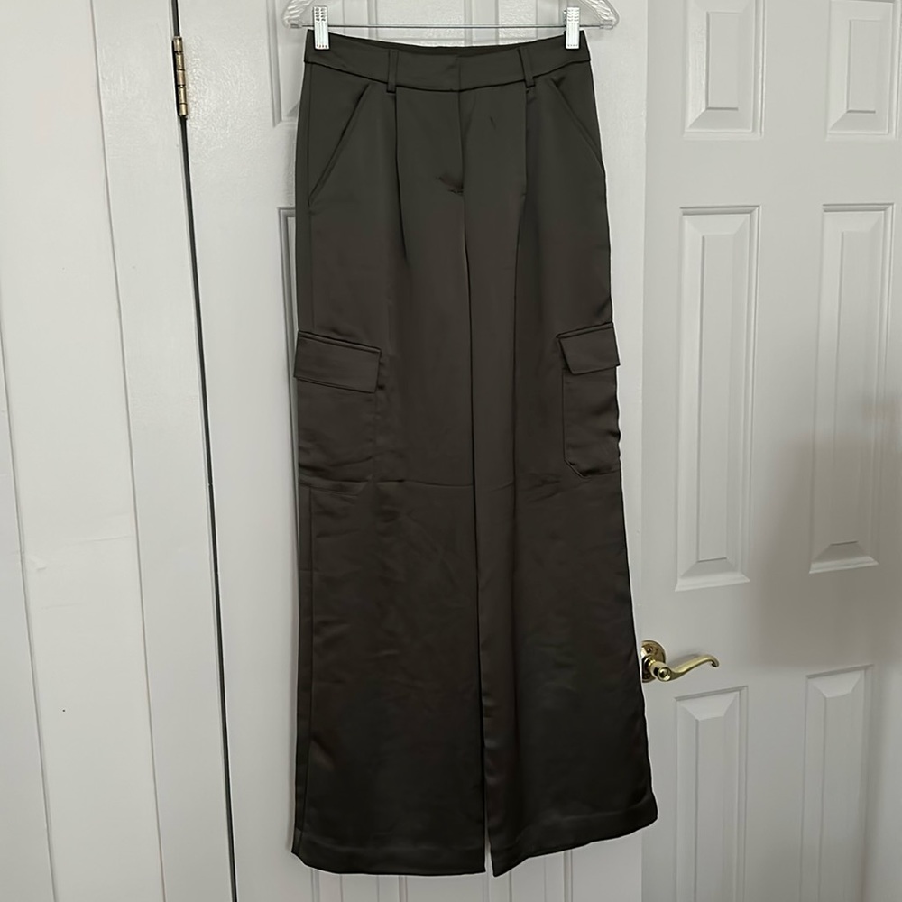 *Excellent Condition* Express, Wide Leg, High Waist, Green, Shiny, Cargo Pants - Picture 2 of 11